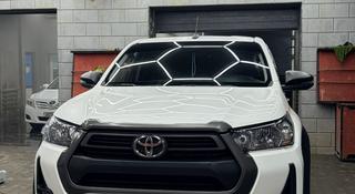 Toyota Hilux 2022 года за 25 000 000 тг. в Актобе