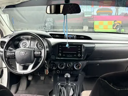 Toyota Hilux 2022 года за 25 000 000 тг. в Актобе – фото 22