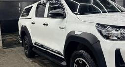 Toyota Hilux 2022 года за 25 000 000 тг. в Актобе – фото 4