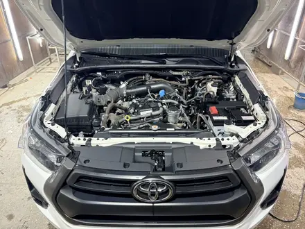 Toyota Hilux 2022 года за 25 000 000 тг. в Актобе – фото 34