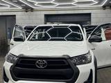 Toyota Hilux 2022 года за 25 000 000 тг. в Актобе – фото 5