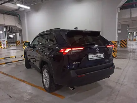 Toyota RAV4 2019 года за 16 500 000 тг. в Астана – фото 3