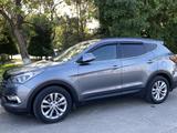 Hyundai Santa Fe 2018 года за 8 800 000 тг. в Шымкент