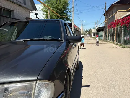 Mercedes-Benz C 280 1995 года за 1 750 000 тг. в Алматы – фото 2