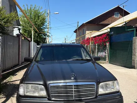 Mercedes-Benz C 280 1995 года за 1 750 000 тг. в Алматы