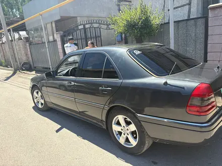 Mercedes-Benz C 280 1995 года за 1 750 000 тг. в Алматы – фото 3