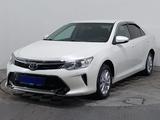 Toyota Camry 2017 годаfor10 590 000 тг. в Астана