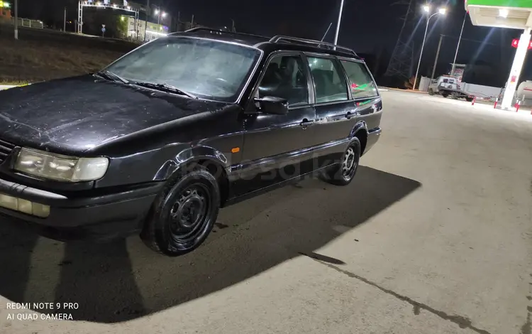 Volkswagen Passat 1993 годаүшін1 300 000 тг. в Актобе