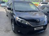 Toyota Sienna 2011 года за 11 000 000 тг. в Алматы