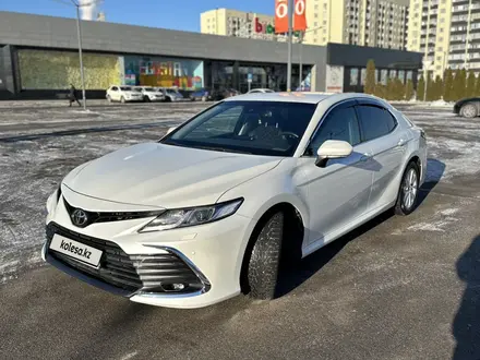 Toyota Camry 2023 года за 18 000 000 тг. в Алматы – фото 19