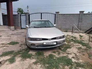 Mitsubishi Galant