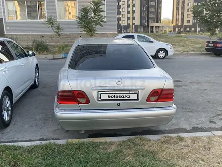 Mercedes-Benz E 230 1996 года за 2 480 000 тг. в Шымкент – фото 4