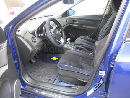 Chevrolet Cruze 2014 года за 2 253 367 тг. в Актобе – фото 7