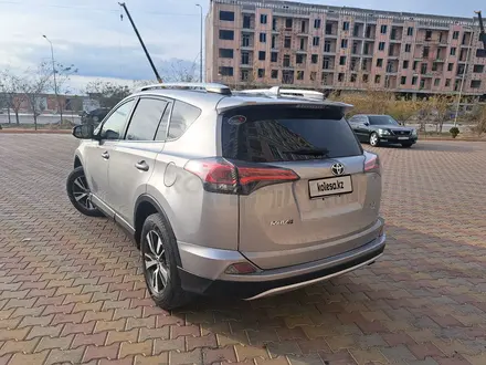 Toyota RAV4 2016 года за 8 300 000 тг. в Актау – фото 2