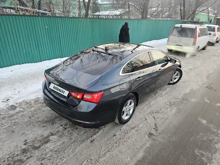 Chevrolet Malibu 2019 года за 6 300 000 тг. в Алматы – фото 3