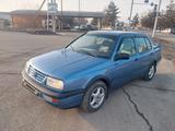 Volkswagen Vento 1992 годаүшін1 250 000 тг. в Есик – фото 2