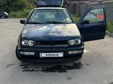 Volkswagen Golf 1993 года за 1 400 000 тг. в Есик – фото 2