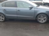 Volkswagen Passat 2009 года за 5 500 000 тг. в Костанай – фото 2