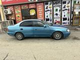 Toyota Carina E 1997 годаүшін1 550 000 тг. в Актау – фото 2