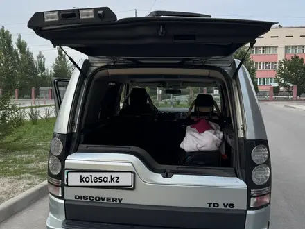 Land Rover Discovery 2006 года за 8 500 000 тг. в Алматы – фото 13