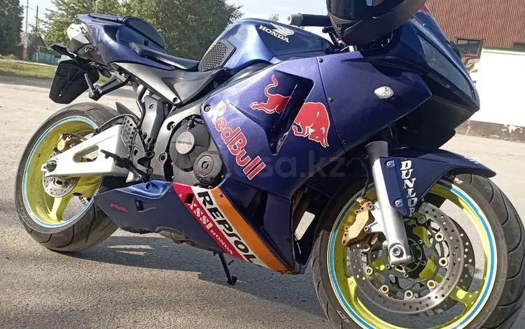 Honda  CBR 600RR 2003 годаүшін2 900 000 тг. в Костанай