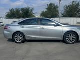 Toyota Camry 2015 года за 6 700 000 тг. в Уральск – фото 4