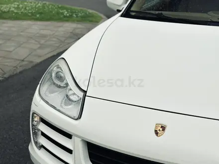 Porsche Cayenne 2007 года за 9 300 000 тг. в Алматы – фото 38