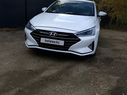 Hyundai Elantra 2019 года за 8 100 000 тг. в Уральск