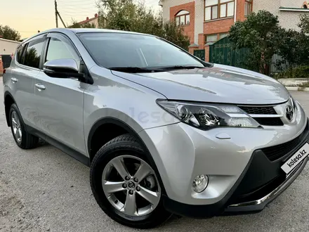 Toyota RAV4 2015 года за 11 700 000 тг. в Актобе – фото 6