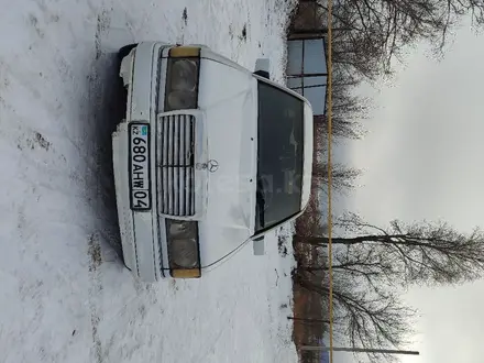 Mercedes-Benz E 230 1992 года за 650 000 тг. в Актобе – фото 2