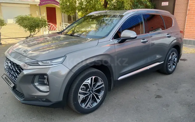 Hyundai Santa Fe 2019 года за 14 000 000 тг. в Петропавловск