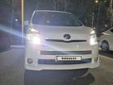 Toyota Voxy 2008 годаүшін5 500 000 тг. в Атырау