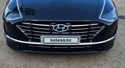 Hyundai Sonata 2021 года за 13 500 000 тг. в Уральск – фото 2