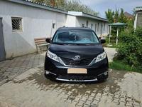 Toyota Sienna 2012 года за 11 000 000 тг. в Атырау