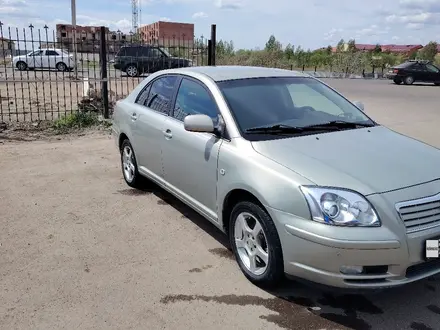 Toyota Avensis 2003 года за 2 700 000 тг. в Астана – фото 2