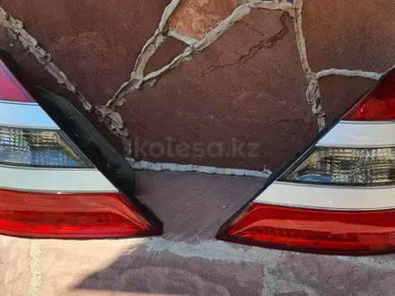 Задние фары Mercedes benz 221 за 55 000 тг. в Алматы