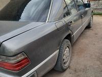 Mercedes-Benz E 200 1991 годаfor1 150 000 тг. в Караганда