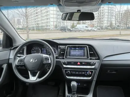 Hyundai Sonata 2019 года за 6 800 000 тг. в Алматы – фото 13