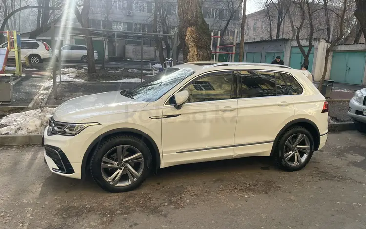 Volkswagen Tiguan 2022 года за 21 000 000 тг. в Алматы