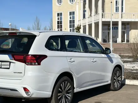 Mitsubishi Outlander 2022 года за 12 700 000 тг. в Уральск – фото 5