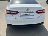 Toyota Camry 2020 года за 14 500 000 тг. в Уральск – фото 3