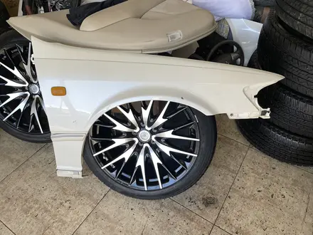 Крыло передние правое Toyota Camry 20 за 40 000 тг. в Талдыкорган