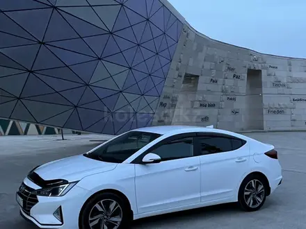 Hyundai Elantra 2019 года за 8 700 000 тг. в Шымкент – фото 11