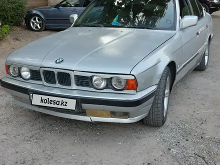 BMW 520 1991 года за 1 100 000 тг. в Шымкент – фото 3