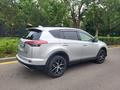 Toyota RAV4 2018 года за 12 300 000 тг. в Алматы – фото 3