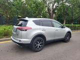 Toyota RAV4 2018 годаүшін12 300 000 тг. в Алматы – фото 3