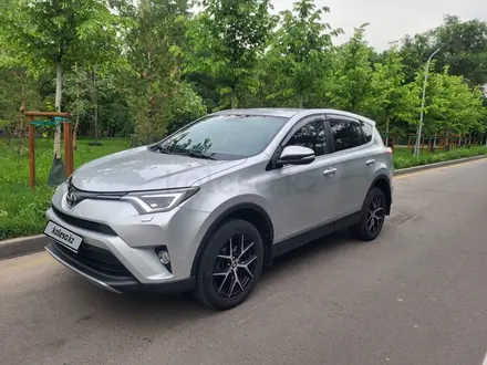 Toyota RAV4 2018 года за 12 300 000 тг. в Алматы – фото 7
