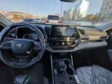 Toyota Highlander 2022 года за 26 500 000 тг. в Усть-Каменогорск – фото 4