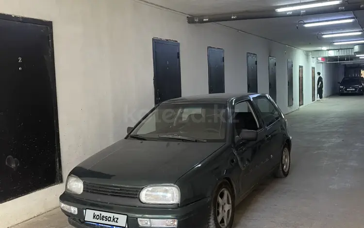 Volkswagen Golf 1997 года за 1 100 000 тг. в Астана