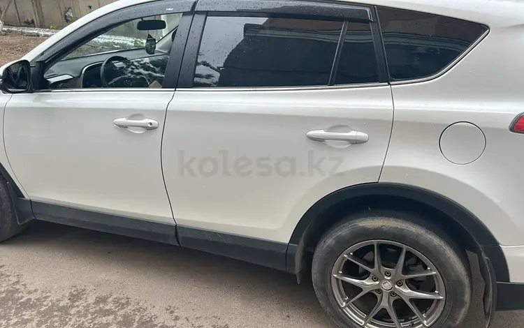 Toyota RAV4 2018 годаүшін11 500 000 тг. в Астана